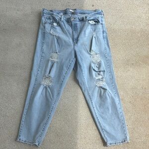 Light Blue Distressed Women Levi’s High Waisted Mom Jeans